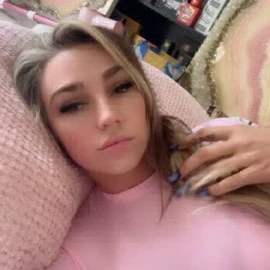 Kendra Sunderland profile image