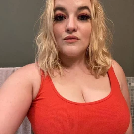 Rose mary love profile image
