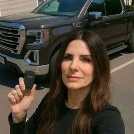 Sandra bullock official profile image