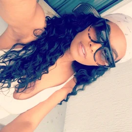 Larissa profile image