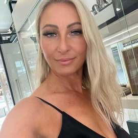 Alice Jones profile image