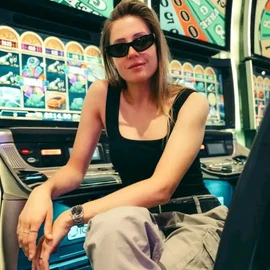 Charlotte de witte profile image