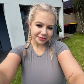 Bekky Amazon profile image