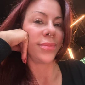 Alexis fawx profile image