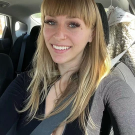 Luara L. Loomer profile image