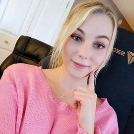 Christiana Rose profile image