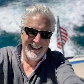 Alex Thompson profile image