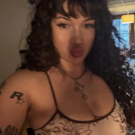 Pretty Peach profile image