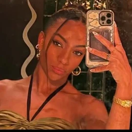 Charlize Glass profile image