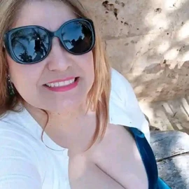 Laura berry profile image
