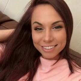 Ariana Flora Cintron profile image