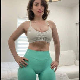 Samantha gomez profile image