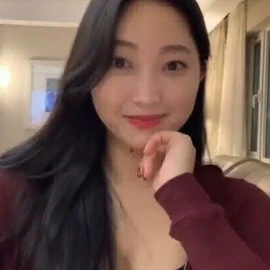 Kim Castro profile image