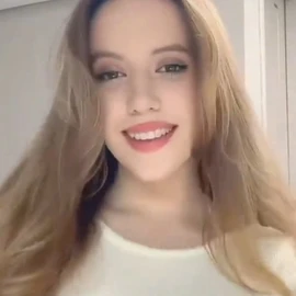 Rose Hannah profile image