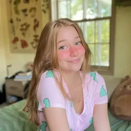 Silly Rossie profile image