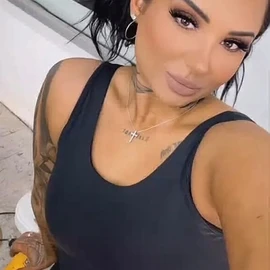Ava Thompson profile image