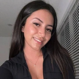 isabella Johnson profile image