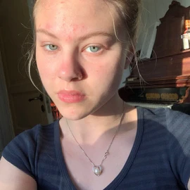 Elizabeth Queens profile image