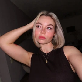 Amelia Robert profile image