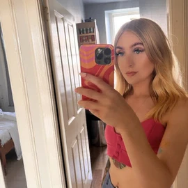 Olivia Mia profile image
