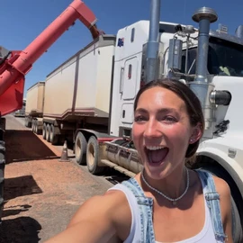 Laura farms profile image