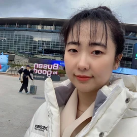 Elena Voigt profile image