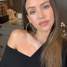 Jessica Alba profile image