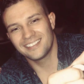 Charlie Chris profile image