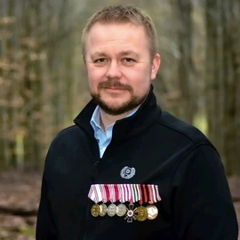 Bobbly Mavley profile image