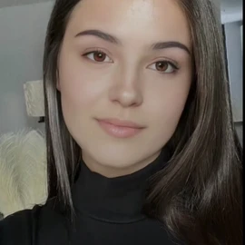 maya Larry profile image