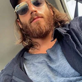 can yaman profile image