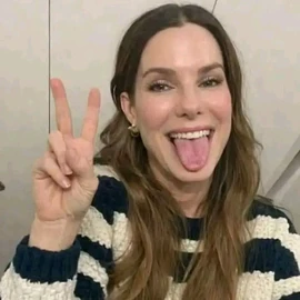 Sandra Bullock profile image
