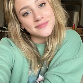 Lili Reinhart profile image