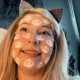 Anny James profile image