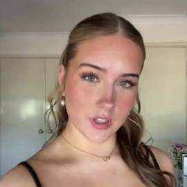 Ameila Divan profile image