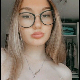 Shay la profile image