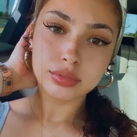 Emma 💕 profile image
