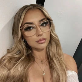 Eliana Louis profile image