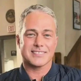 Taylor Kinney profile image
