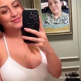 Jennifer Rose profile image