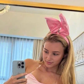 Camila Lewis profile image