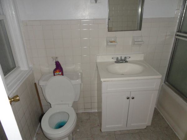 $550 / 100ft² - pets ok - small room-near airtrain jamaica sta, queens collge thumbnail 3