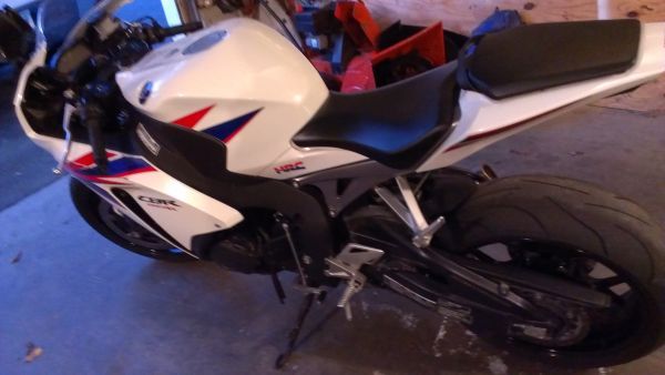 2012 cbr 1000 - $10,800 thumbnail 3