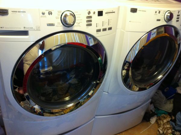 moving sale everything must go - $1 thumbnail 3