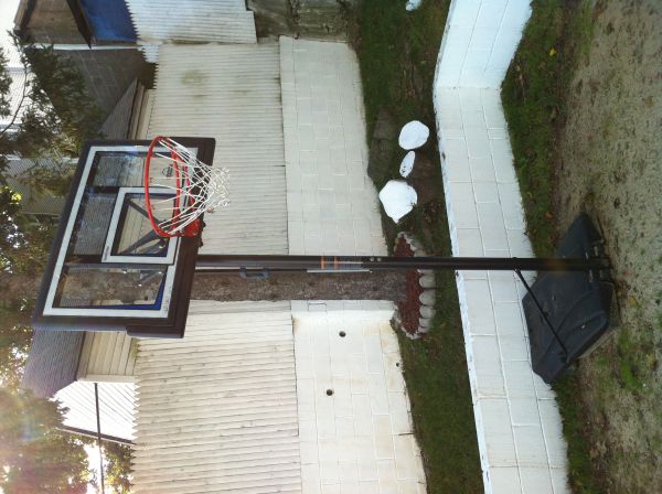 moving sale everything must go - $1 thumbnail 4