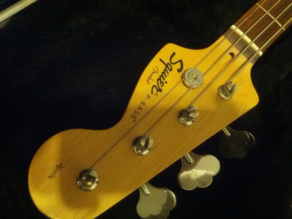 fender squire electric p-bass, amp, hard case & stand - $300 thumbnail 2