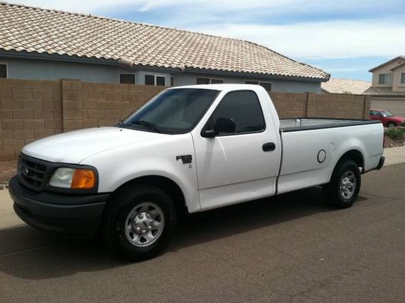 > 2004 ford f150 xl < one owner, clean title, drives great! - $4,600 thumbnail 2