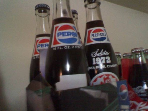 old coka cola & pepsi bottles - $75 thumbnail 4
