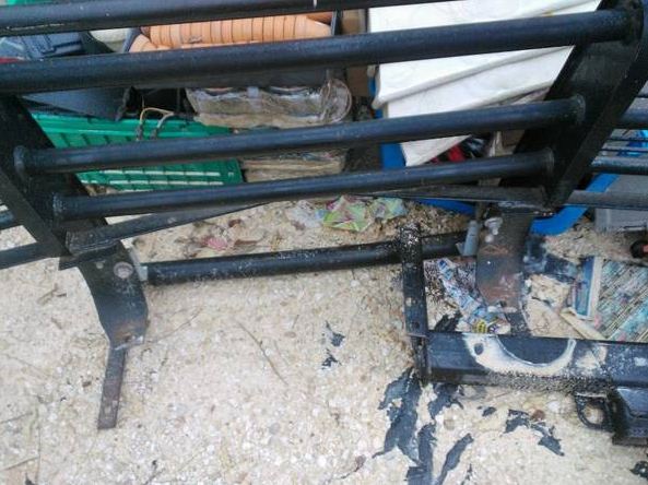 truck grill *good condtion* - $75 thumbnail 2