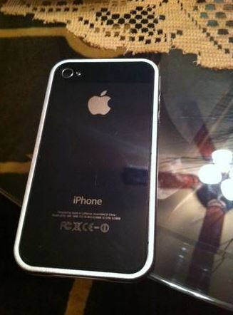 att iphone 4 with charger - $250 thumbnail 2
